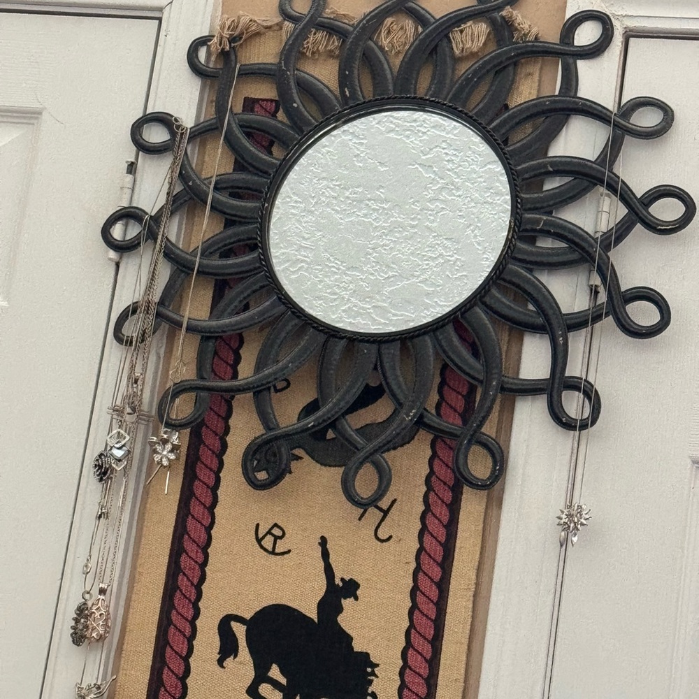 Black Sunburst Wall Mirror